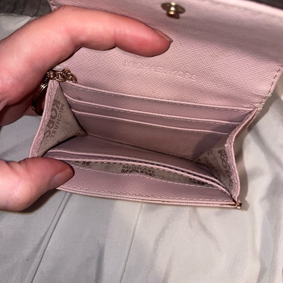 Michael Kors Blush Pink Card Wallet - Picture 2 of 4